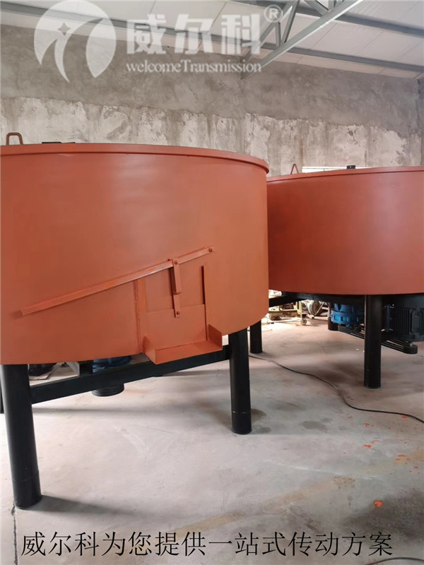 BLD5-59擺線(xiàn)針輪減速機(jī)應(yīng)用于水泥攪拌兩次儲(chǔ)料罐